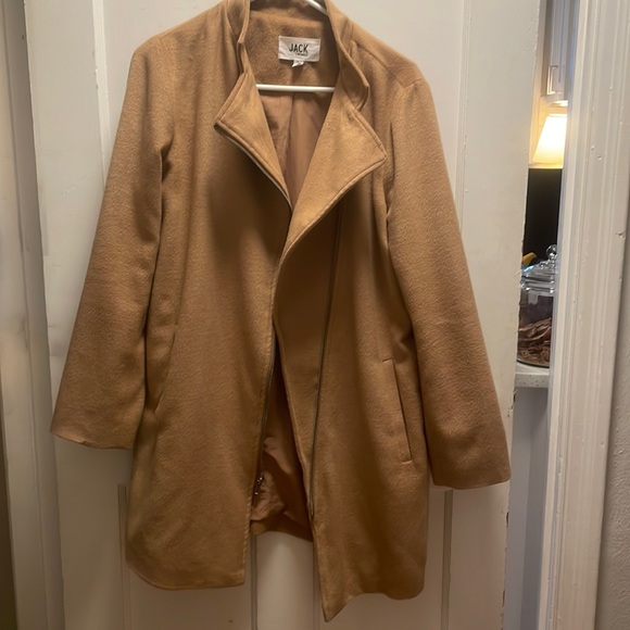 Camel coat - Picture 1 of 5